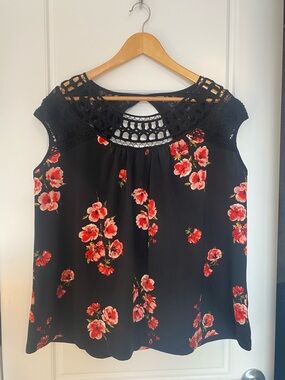 Maurices Black Sleeveless Floral Camisole with Crochet Yoke Size 1X
